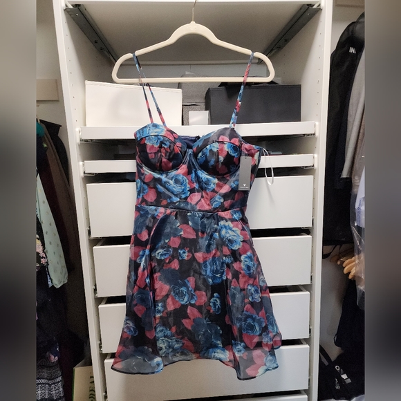 NWT Gorgeous Ideas Navy Blue Floral Organza Skater Mini Dress Size L - Picture 3 of 4